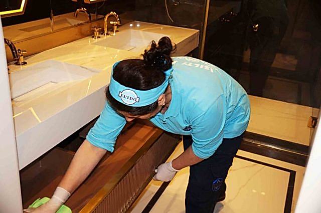 Banyo Geniş Temizlik Ev Banyo Temizlik Hizmeti